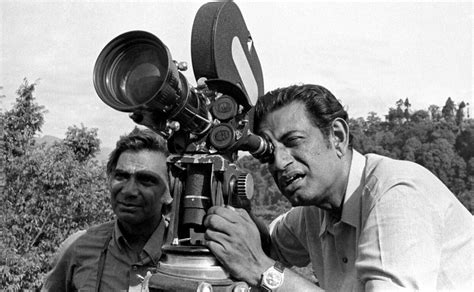 Satyajit Ray Biography in Hindi | सत्यजीत राय का जीवन परिचय | Satyajit ...