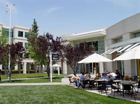 Infinite Loop Street 的图像结果