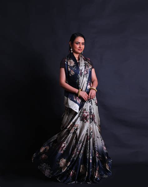 Signoraa Sarees | Adorning Women Since 1987 – Signoraa.in