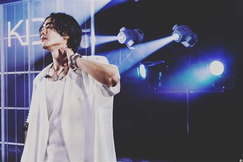 ギタリストAssHと対談してギター・マガジン掲載！｜SHOWROOM(ショールーム)