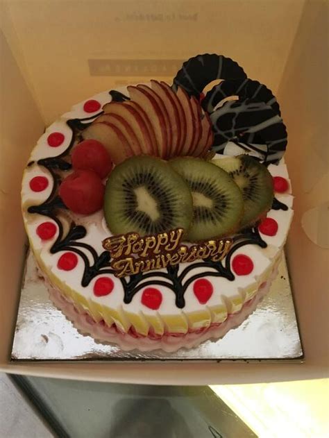BREADLINER, Surat, SHOP-G-1 - Restaurant reviews