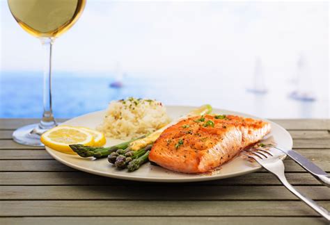 Oak Island Restaurants | PROACTIVE Vacations