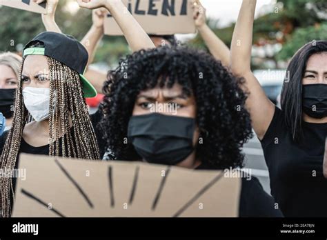 Culture Masks 的图像结果