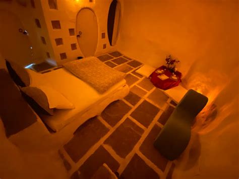 Caves by Craftels | India's First Cave Hotel | Delhi