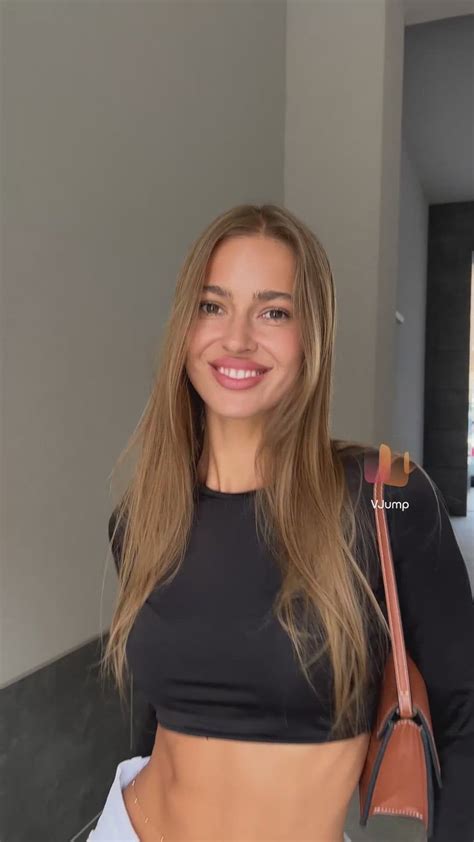 Change the look and location with a clothes drop from the sky ️ How to ...