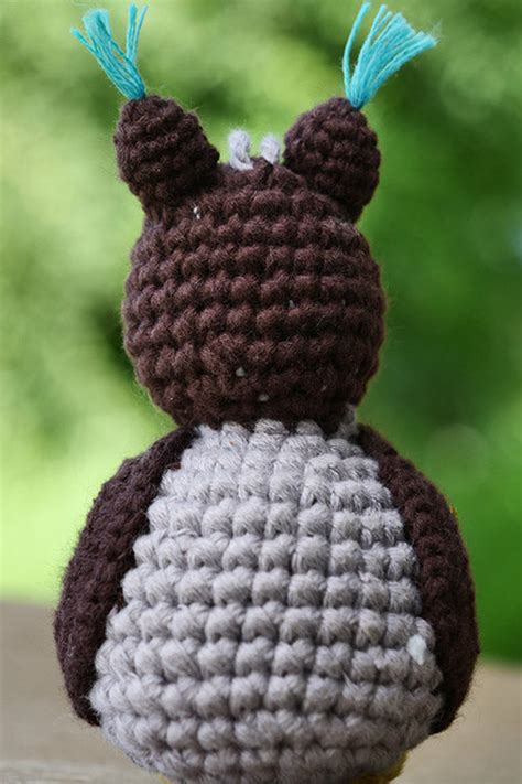 Himalayan Blooms Hand Made Crochet Soft Toys - Standing Owl – Okhaistore