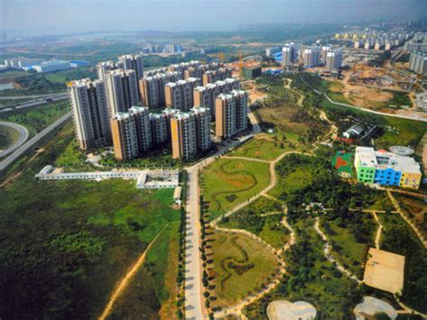 武汉东湖新技术开发区光谷大道76号怎么走？-