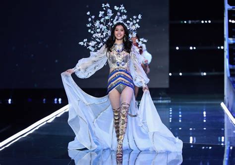 7 Chinese Models Who Walked The Victoria
