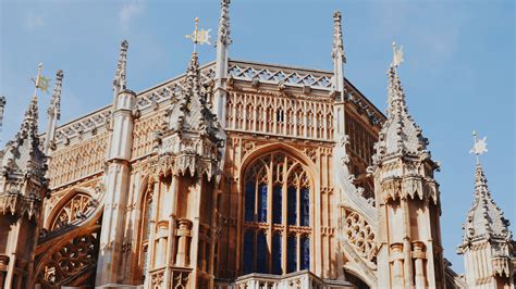 The story of Westminster Abbey's weathervanes | Modus | RICS