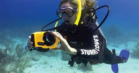 LenzO Underwater Camera Case for iPhone