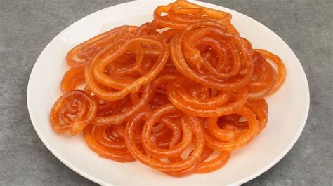How to Make Halwai style kurkuri and lachchhedar jalebi: हलवाई जैसी ...