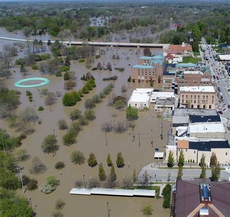 Michigan Hit With '500-year' Record Flooding - FISM TV