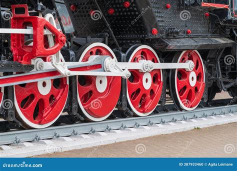 Train Wheels Starting to Move 的图像结果
