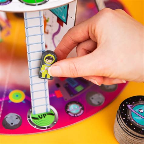 Curious Universe Games: 3D Race Through Space – CuriousUniverse