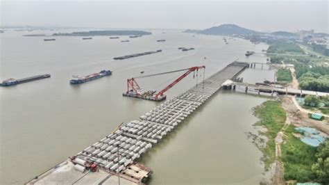 芜湖港集装箱三期码头关键节点顺利完成 - 商业 - 人民交通网