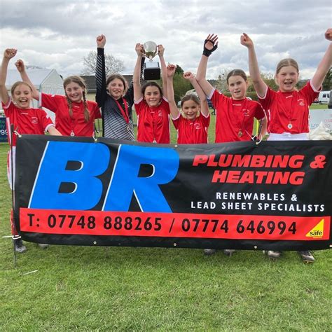 Girls Only Easter Shinty Camp, Castle Leod, Strathpeffer, 14 April 2025 ...