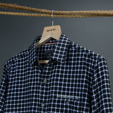 Monochrome Printed Shirts for a Stylish Winter Look - Mufti Jeans - Blog