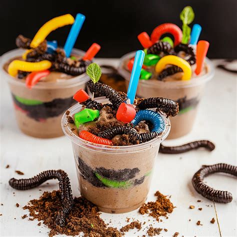 Dirt and Worms Pudding Cups