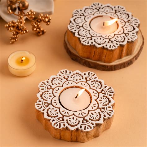 Flower Shaped T-Light Holder - Elegant Festive Decor | The Zappy Box