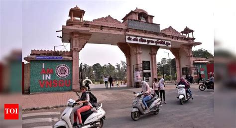 Short of funds, VNSGU leases out ground without tender | Surat News ...