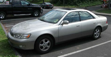 2000 Lexus ES300 Radio and Camera — Twelve Volt Technologies