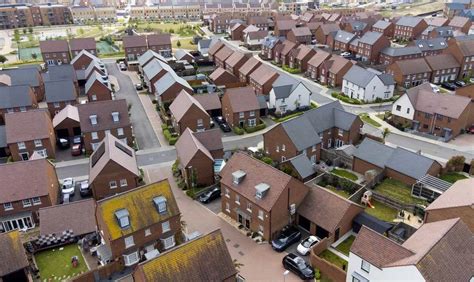 UK House Prices Surge in Early 2024, Says Halifax