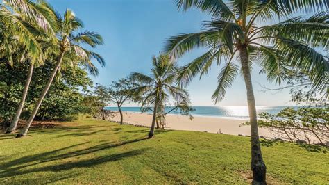 Flights to Cairns, Australia | Jetstar