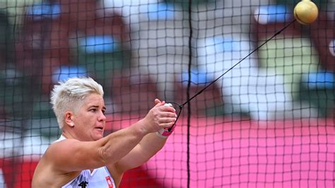 Athletics-One and done, Wlodarczyk qualifies with first hammer throw ...