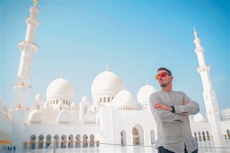 2024 From Abu Dhabi: Grand Mosque, Qasr Al Watan Palace & Etihad Tower