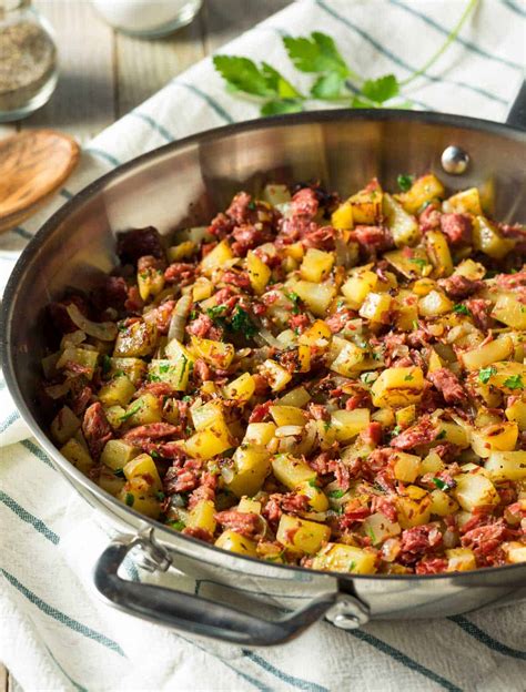 How to Cook Canned Corned Beef Hash (Crispy!) - The Happier Homemaker