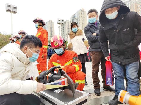 义乌：消防宣传进招聘会 9000余名外来务工人员学“安全”-浙江新闻-浙江在线