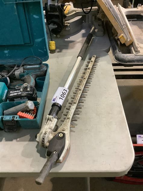 STIHL HL145 ADJUSTABLE HEDGE TRIMMER ATTACHMENT