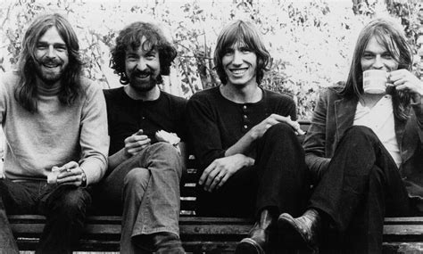 Who Was The Lead Singer Of Pink Floyd | Audiolover