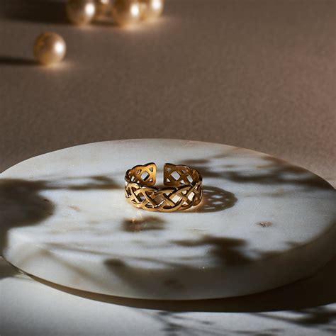 Imperial Circle Ring | Salty – Salty Accessories