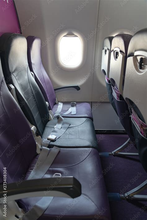 Economy Plane Seats 的图像结果