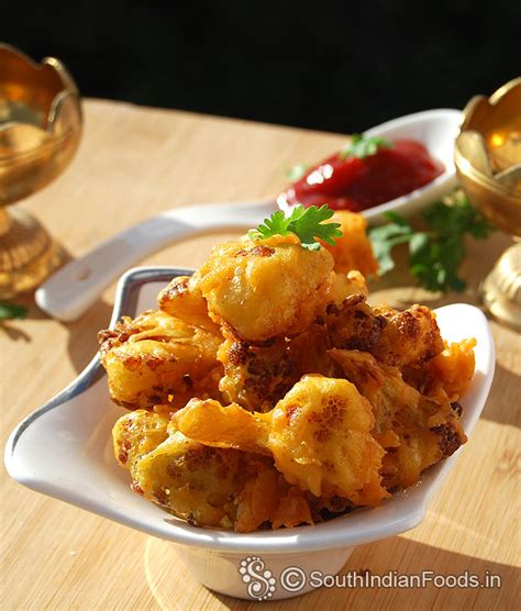 Crispy cauliflower pakoda | Gobi pakora-How to make-Step by step photos