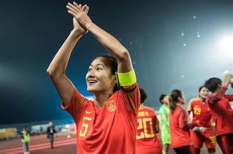 韩国疫情吃紧，中国女足应要求两队同在澳洲比赛，或延期回国踢（腾讯网）