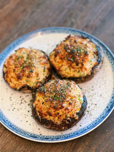 Creamy Stuffed Portobello Mushroom (Air Fryer Recipe) - Tiffy Cooks