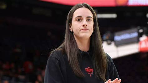 "Show up" - Indiana Fever star guard Caitlin Clark has a message for ...