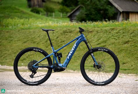 The Best E-Mountain Bike of 2025? Rocky Mountain Instinct Powerplay SL ...