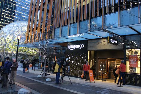 Amazon Go Locations 的图像结果