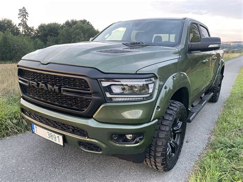 RAM 1500 2021 OFFROAD F8 Green | Vozy USA