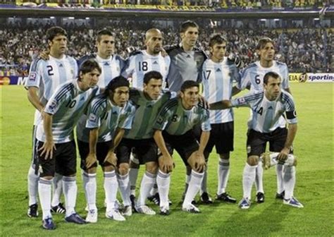 求：阿根廷国家队的球队阵容！！-