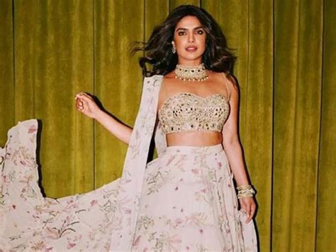 Bollywood Celebrities Wearing Designer Arpita Mehta