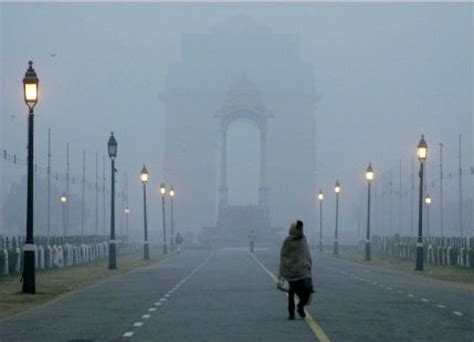 Cold Wednesday morning in Delhi, air quality ‘severe’
