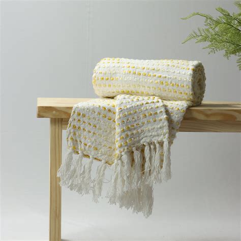 Get Premium Soft Cotton Throw Blanket For Bed in India | DMAASA