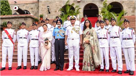 Naari Shakti At NDA: First Of Women Cadets Graduate From National ...