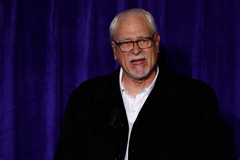 Lakers Rumors: Phil Jackson Expected to Get Statue Outside Arena After ...