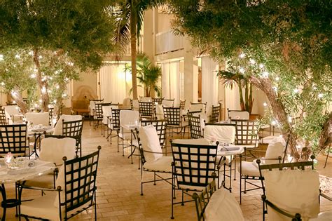 Cara Restaurant — Cara Hotel I Los Feliz