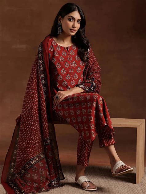 Buy Designer Kurta Set For Women Online in India | Libas